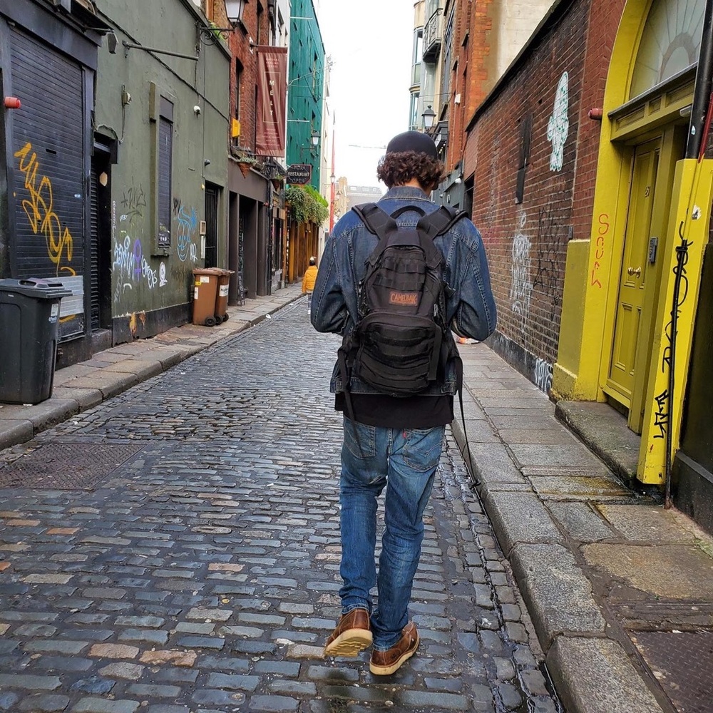 Meet your Posher, Travis